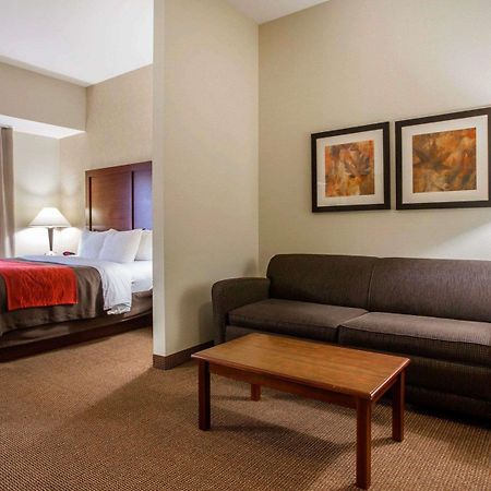 Comfort Inn & Suites Adj To Akwesasne Mohawk Casino Hogansburg Zewnętrze zdjęcie