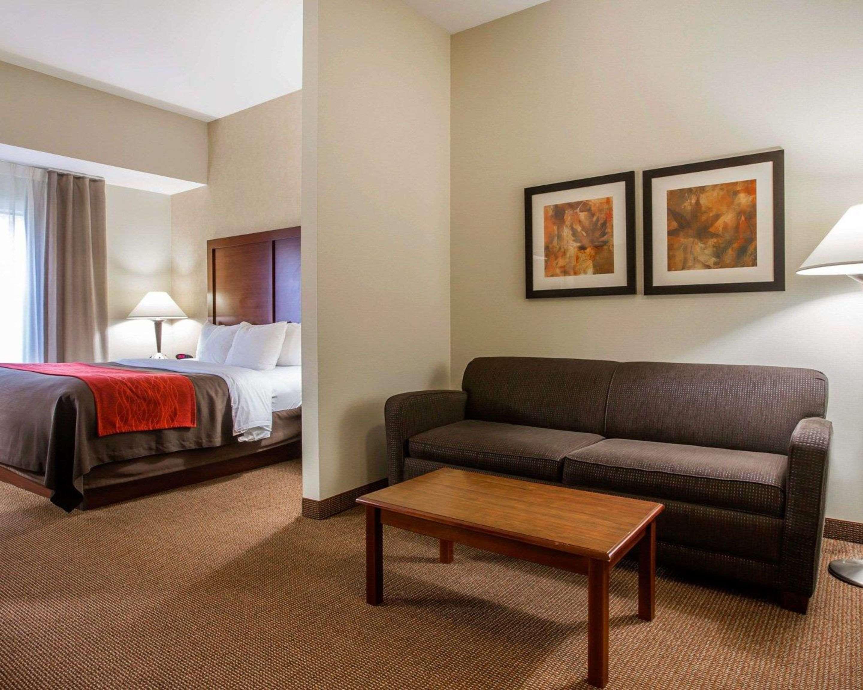 Comfort Inn & Suites Adj To Akwesasne Mohawk Casino Hogansburg Zewnętrze zdjęcie