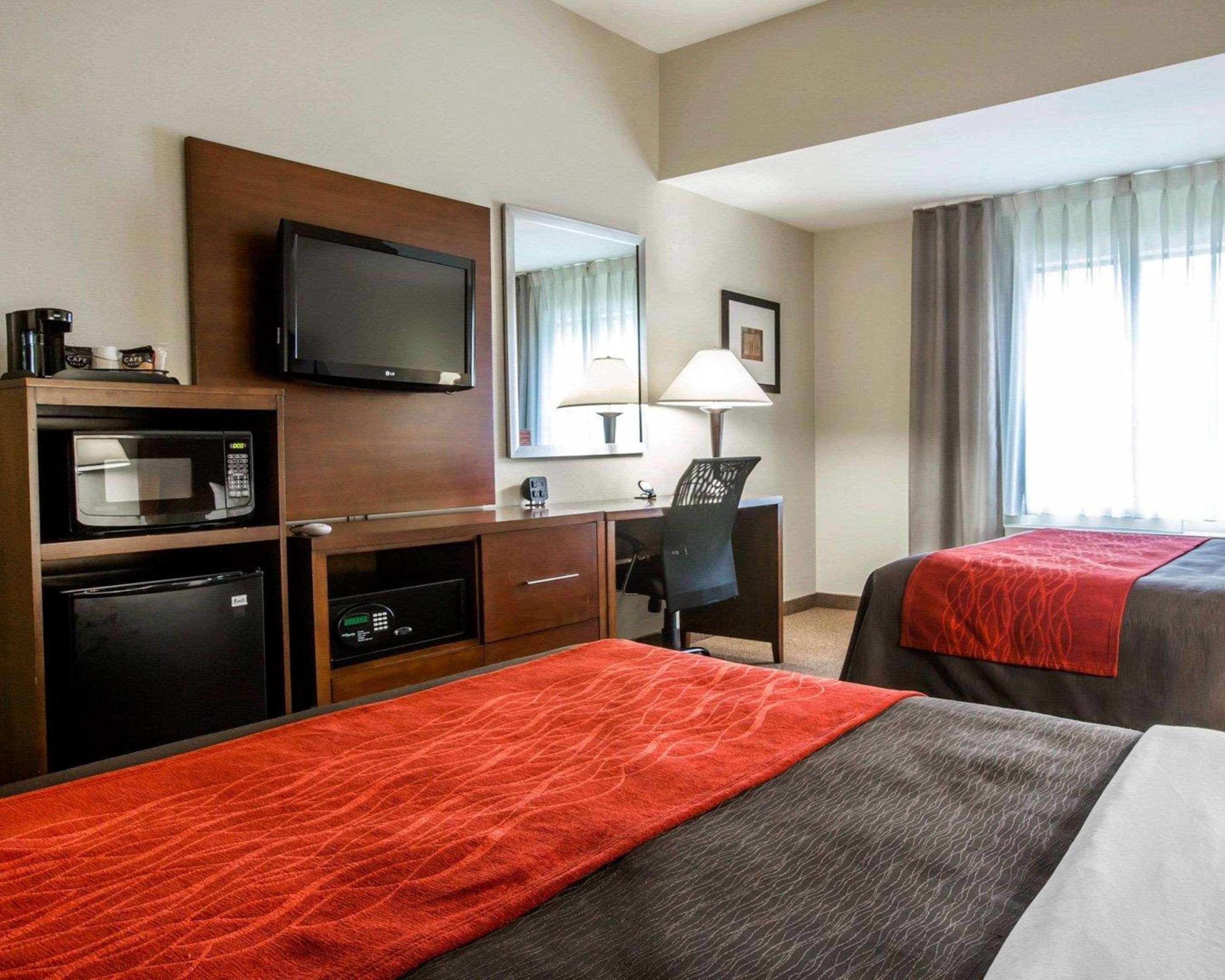 Comfort Inn & Suites Adj To Akwesasne Mohawk Casino Hogansburg Zewnętrze zdjęcie