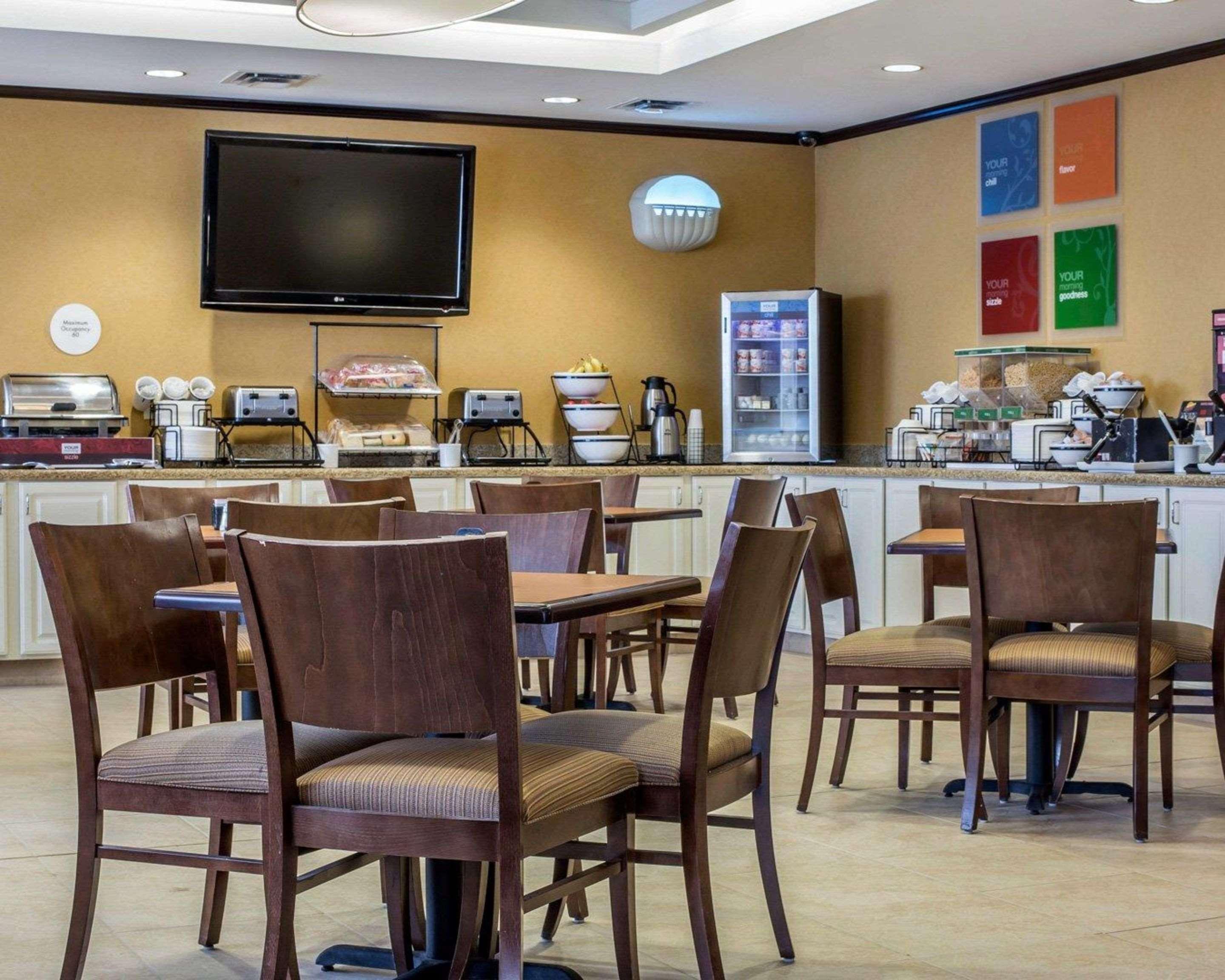 Comfort Inn & Suites Adj To Akwesasne Mohawk Casino Hogansburg Zewnętrze zdjęcie