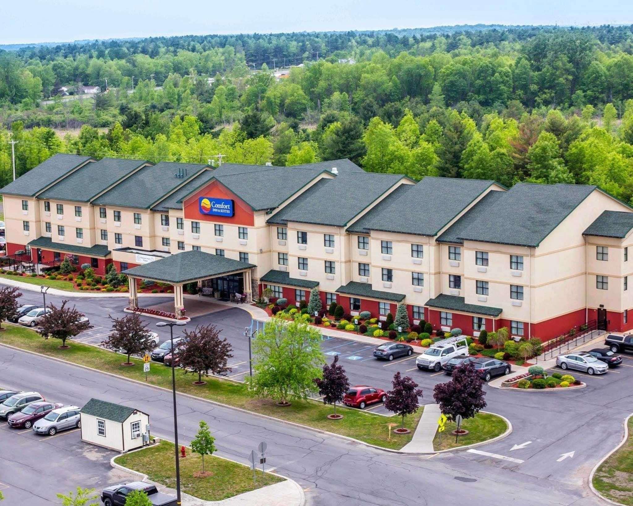 Comfort Inn & Suites Adj To Akwesasne Mohawk Casino Hogansburg Zewnętrze zdjęcie