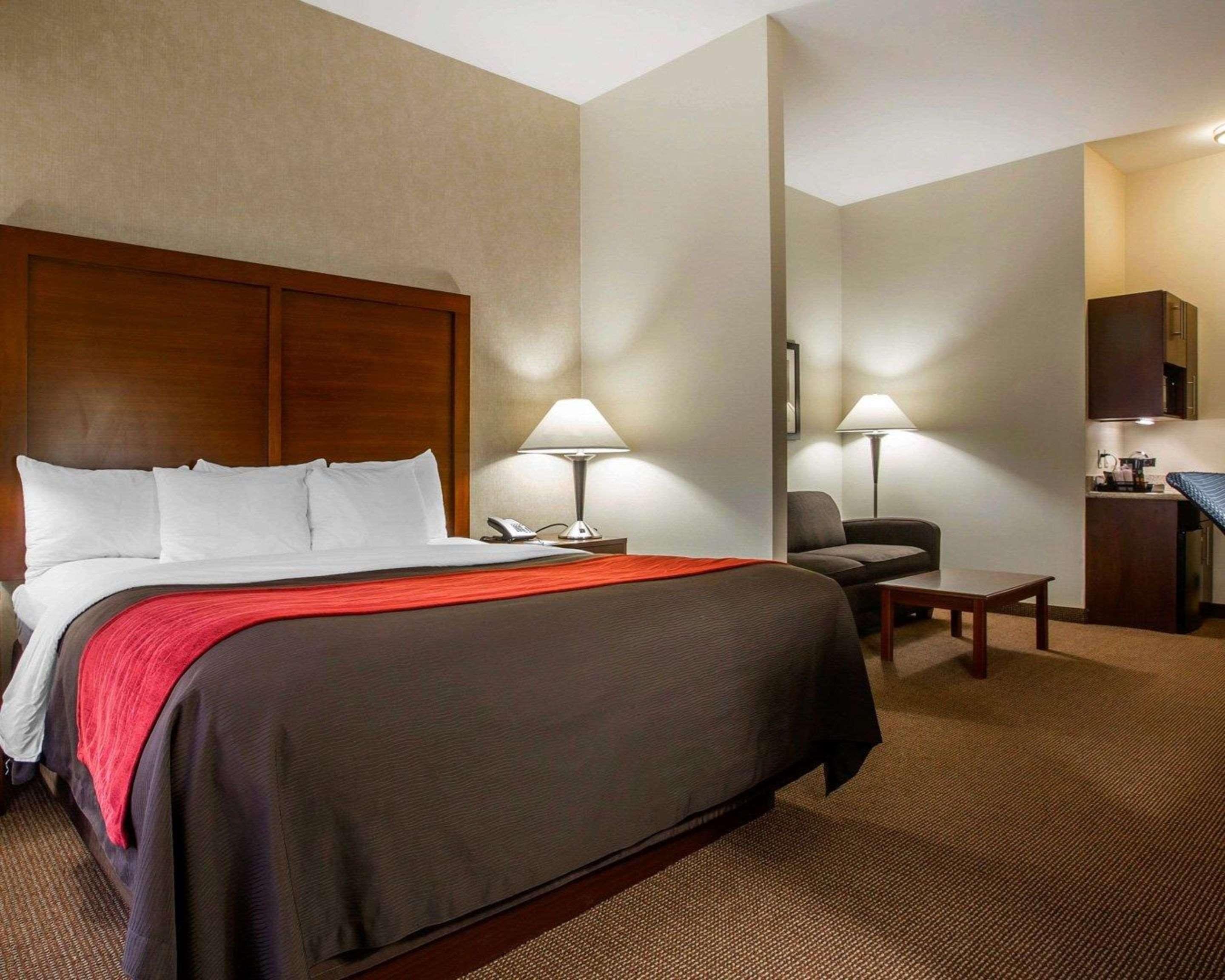 Comfort Inn & Suites Adj To Akwesasne Mohawk Casino Hogansburg Zewnętrze zdjęcie