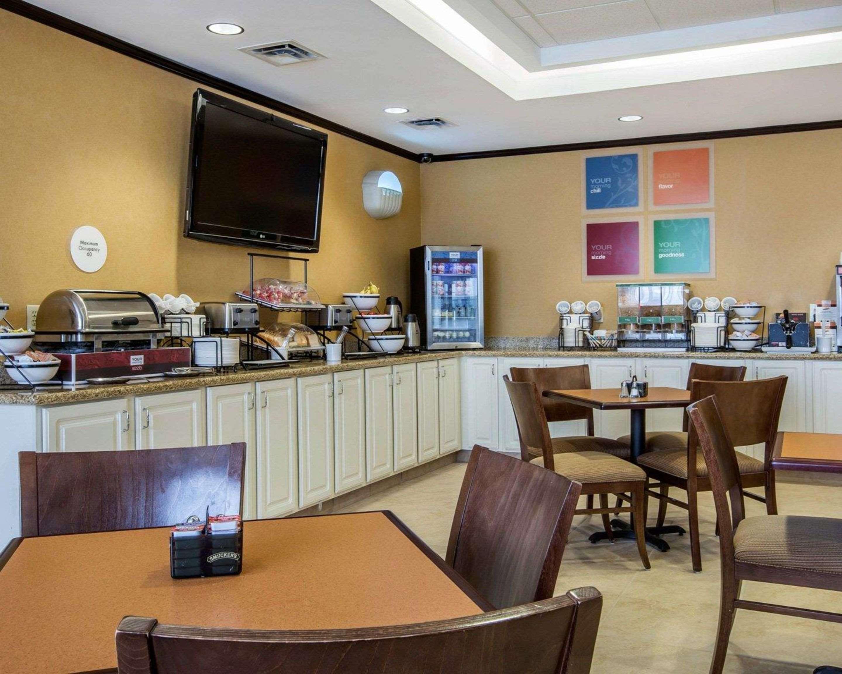Comfort Inn & Suites Adj To Akwesasne Mohawk Casino Hogansburg Zewnętrze zdjęcie