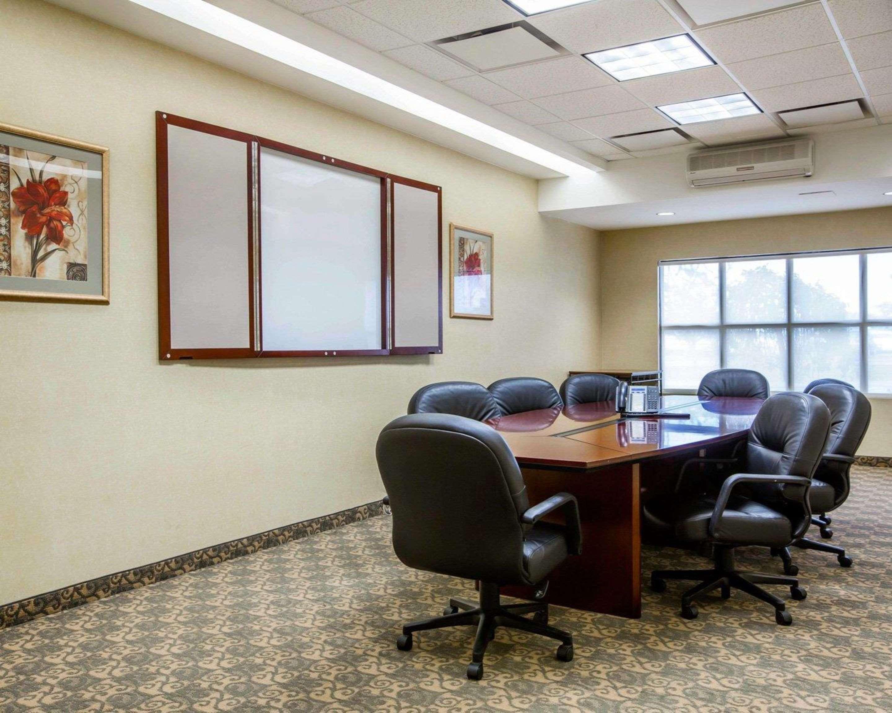 Comfort Inn & Suites Adj To Akwesasne Mohawk Casino Hogansburg Zewnętrze zdjęcie