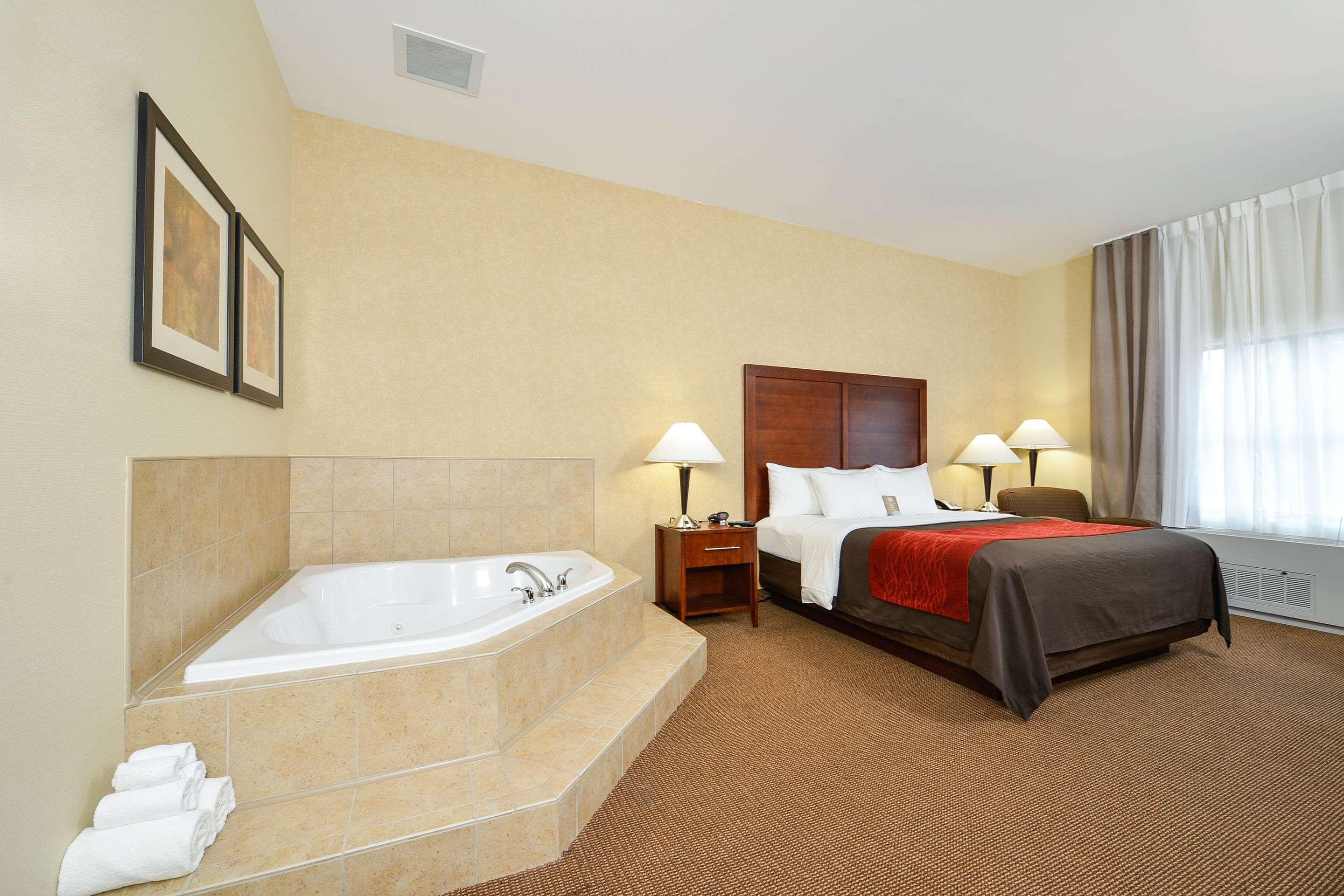 Comfort Inn & Suites Adj To Akwesasne Mohawk Casino Hogansburg Zewnętrze zdjęcie