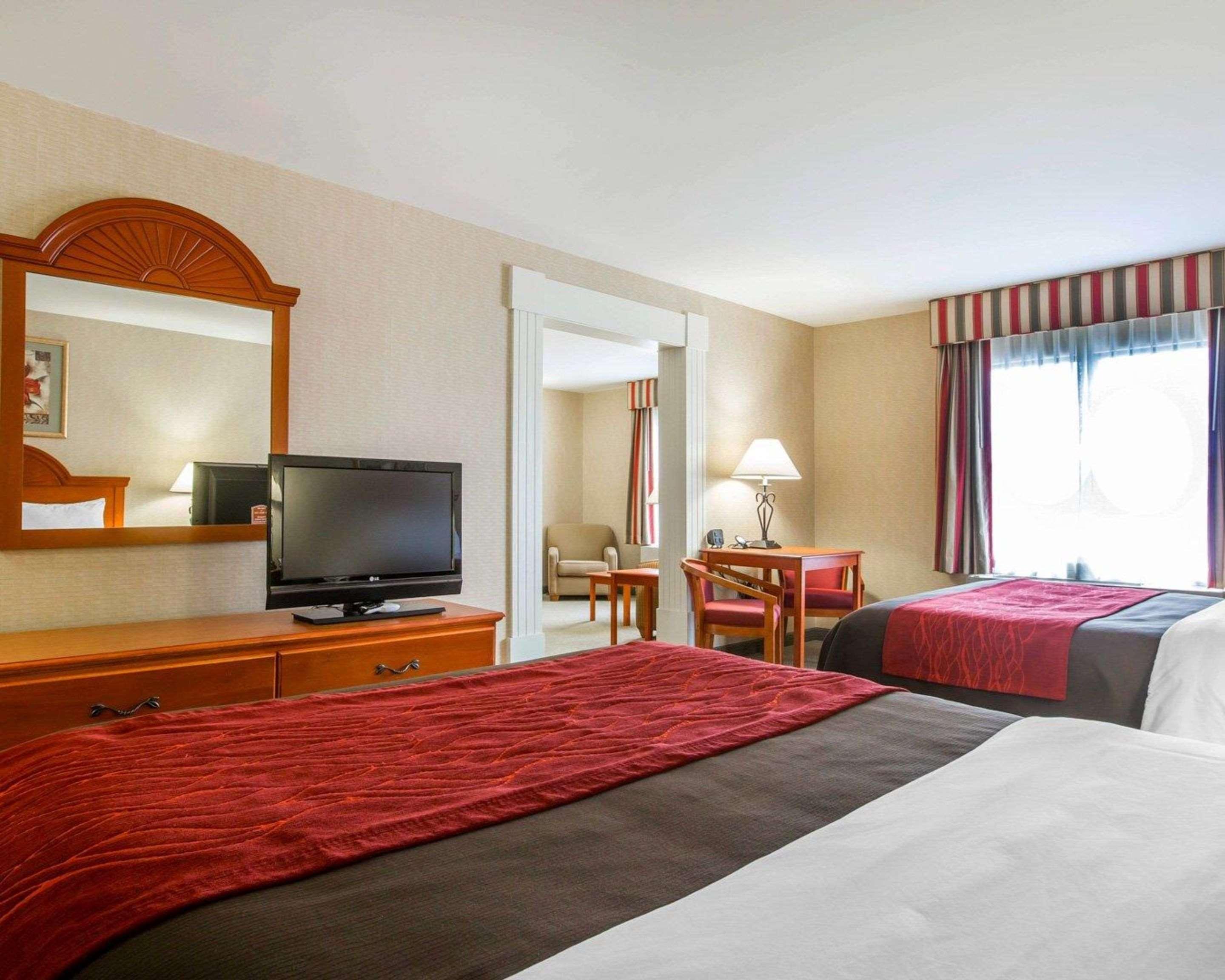 Comfort Inn & Suites Adj To Akwesasne Mohawk Casino Hogansburg Zewnętrze zdjęcie