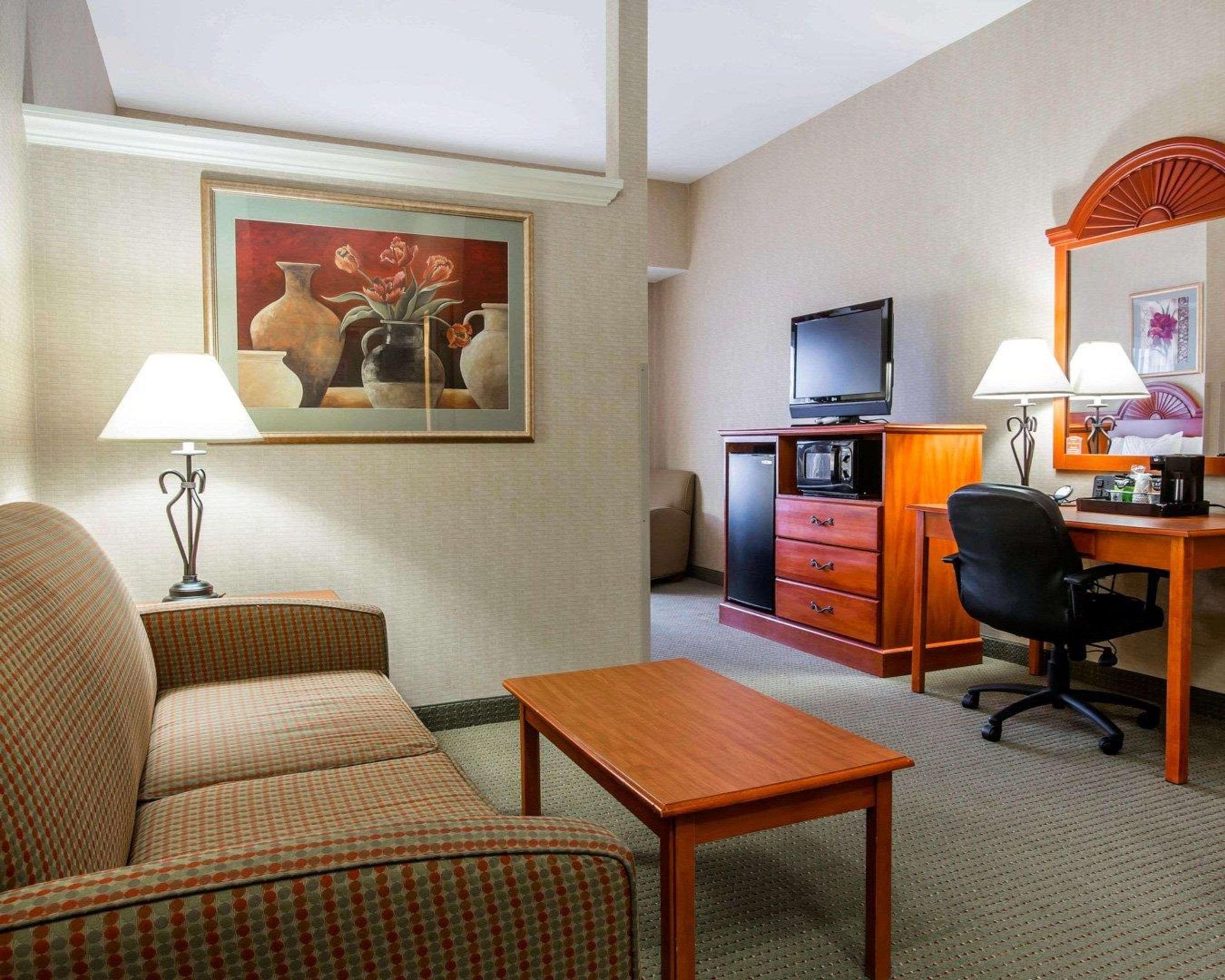 Comfort Inn & Suites Adj To Akwesasne Mohawk Casino Hogansburg Zewnętrze zdjęcie